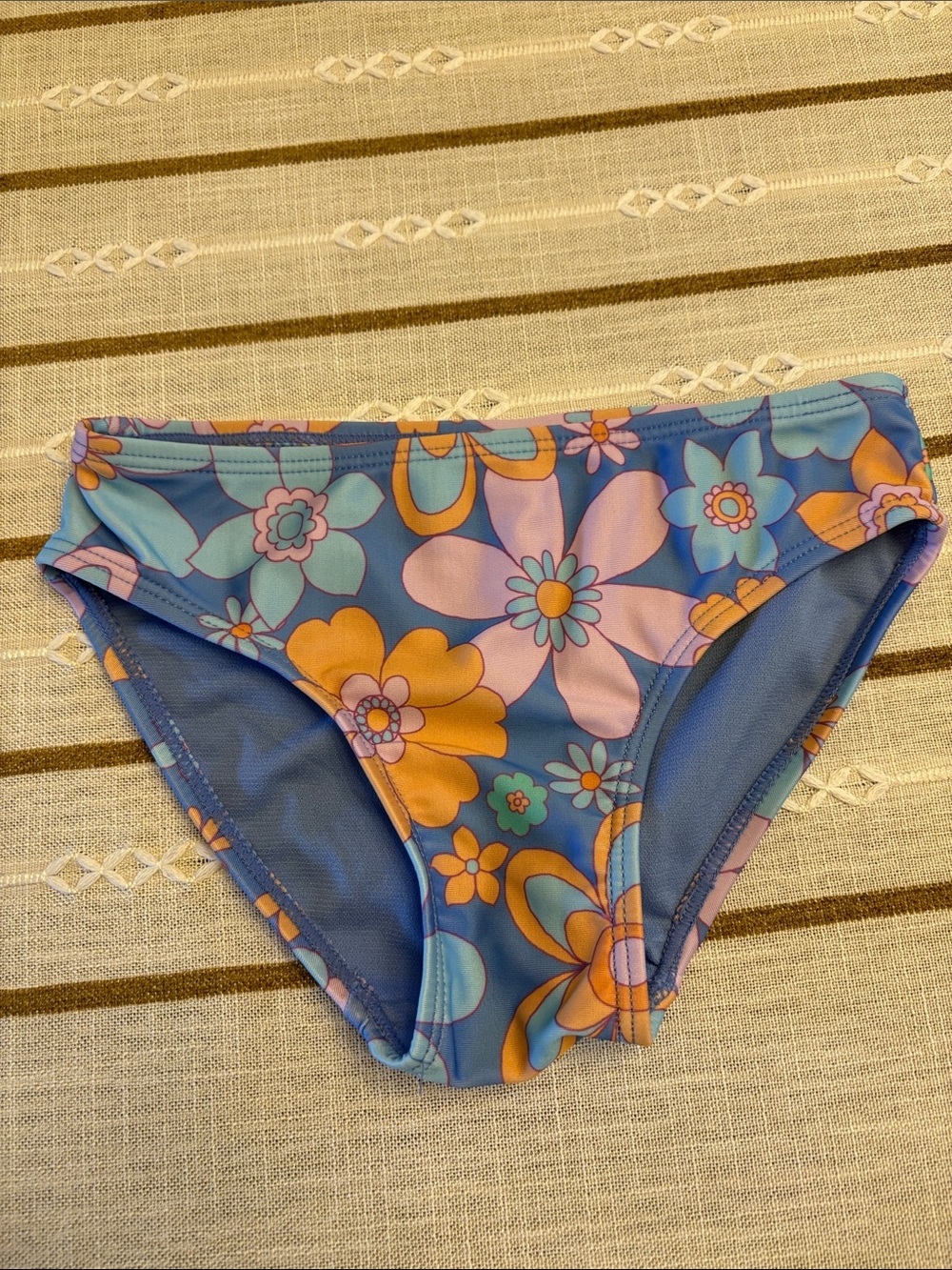 Floral Ruffle Tankini Size 6/6X - Picture 6 of 9